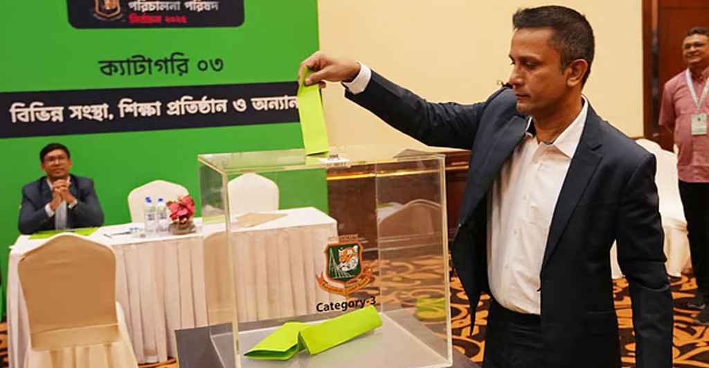 বিসিবি পরিচালনা পর্ষদের নির্বাচনে পরিচালক নির্বাচিত খালেদ মাসুদ পাইলট