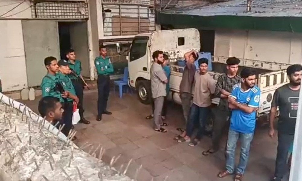 সাবেক শিক্ষামন্ত্রী নওফেলের পৈতৃক বাসভবনে পুলিশ অভিযান, সাতজন আটক